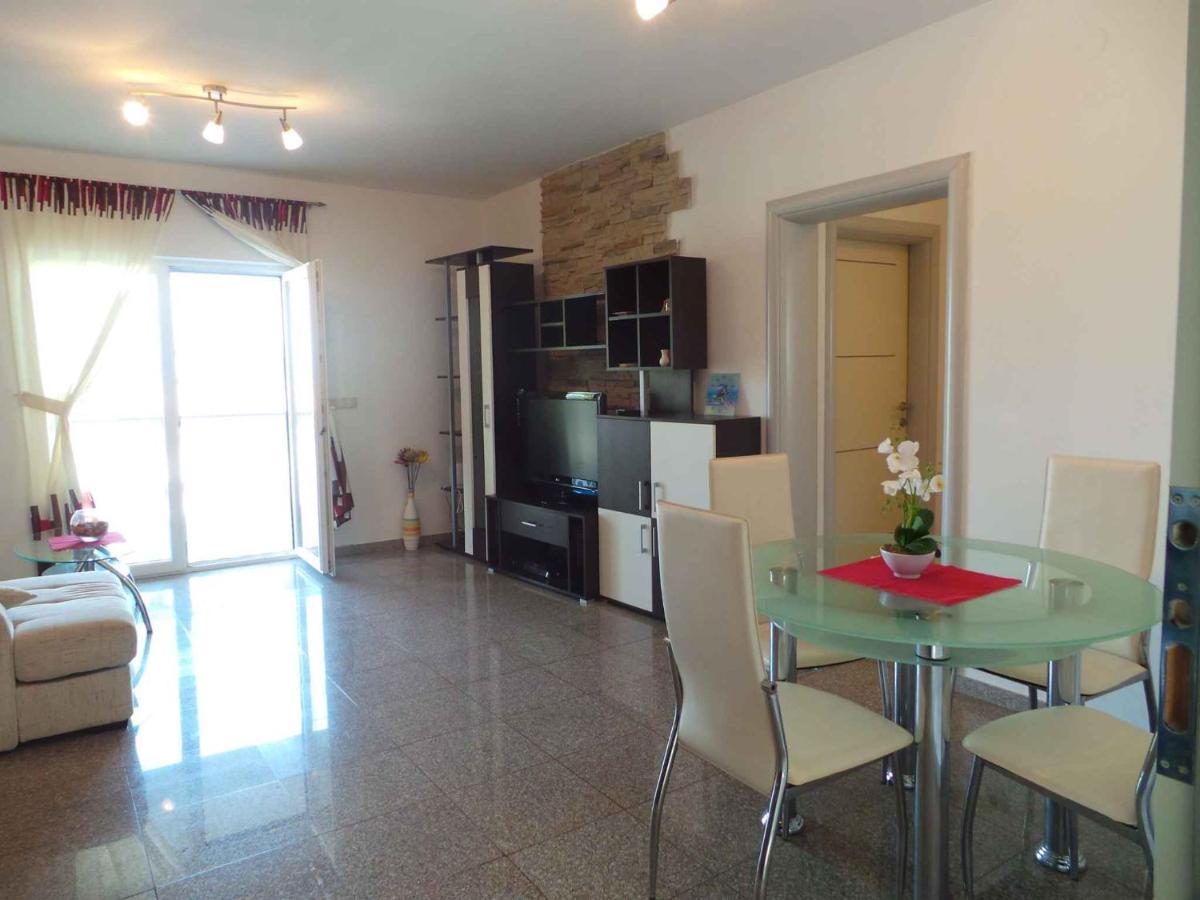 Holiday Home In Malinska/Insel Krk 13031 Exterior photo